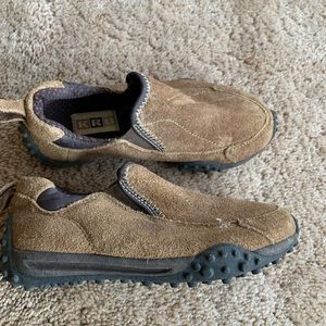 📌Kids ( young boy) shoes size 12.5